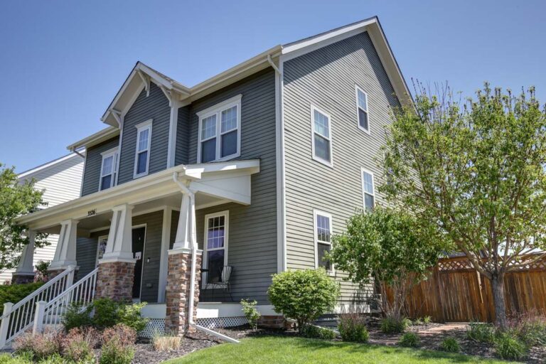 Signs You Need to Replace Your Siding Denver